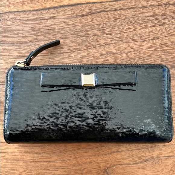 KATE SPADE Black Textured Patent Leather Leather Wallet Front Bow Zip Around - Picture 3 of 16